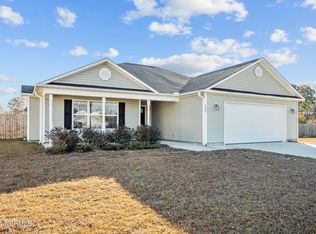 507 Spiro Ct, Richlands, NC 28574