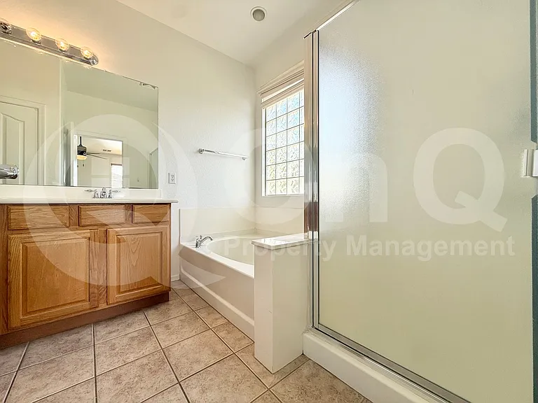 2135 E Grand Canyon Dr — Photo 21
