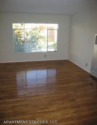 2nd image of 1227 N New Hampshire Ave #3476372