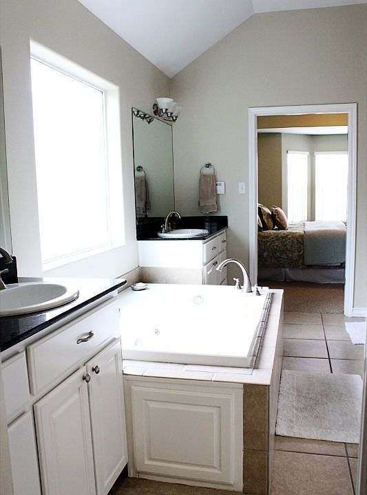 1st image of 410 Pinehurst Ave