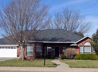 405 Floyd Ave, Dumas, TX 79029