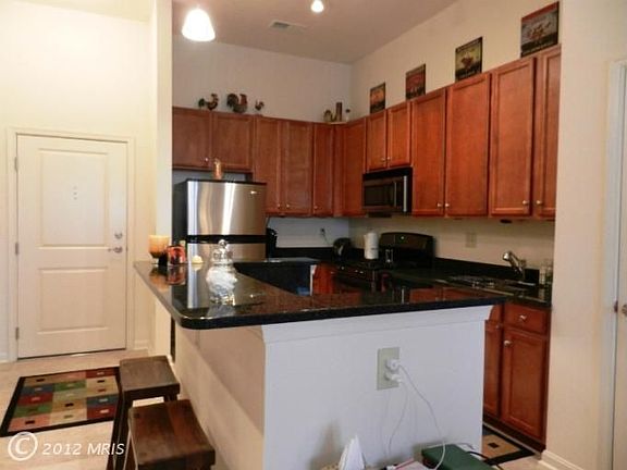 5th image of 2655 Prosperity Ave APT 113
