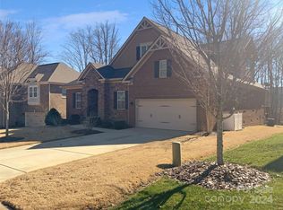 236 Alexandria Dr, Mooresville, NC 28115