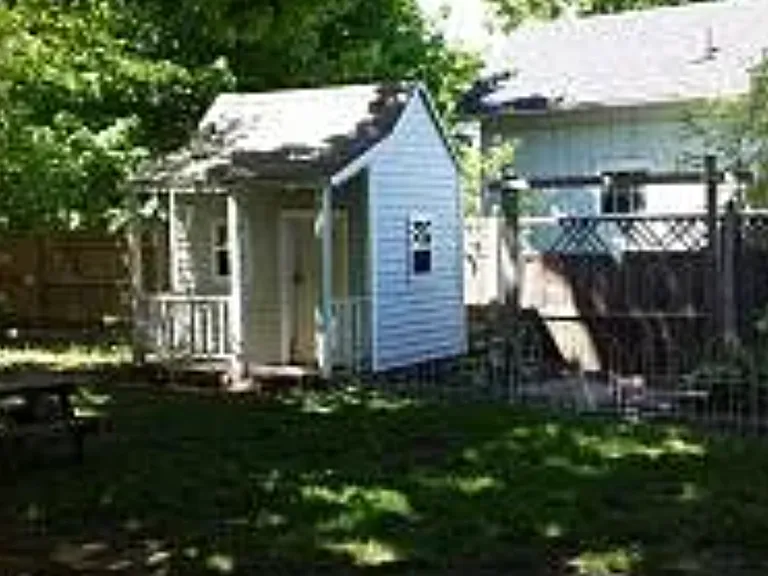 615 Mill St — Photo 15