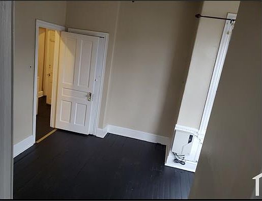 4th image of 1770 N Dover St Floor 2