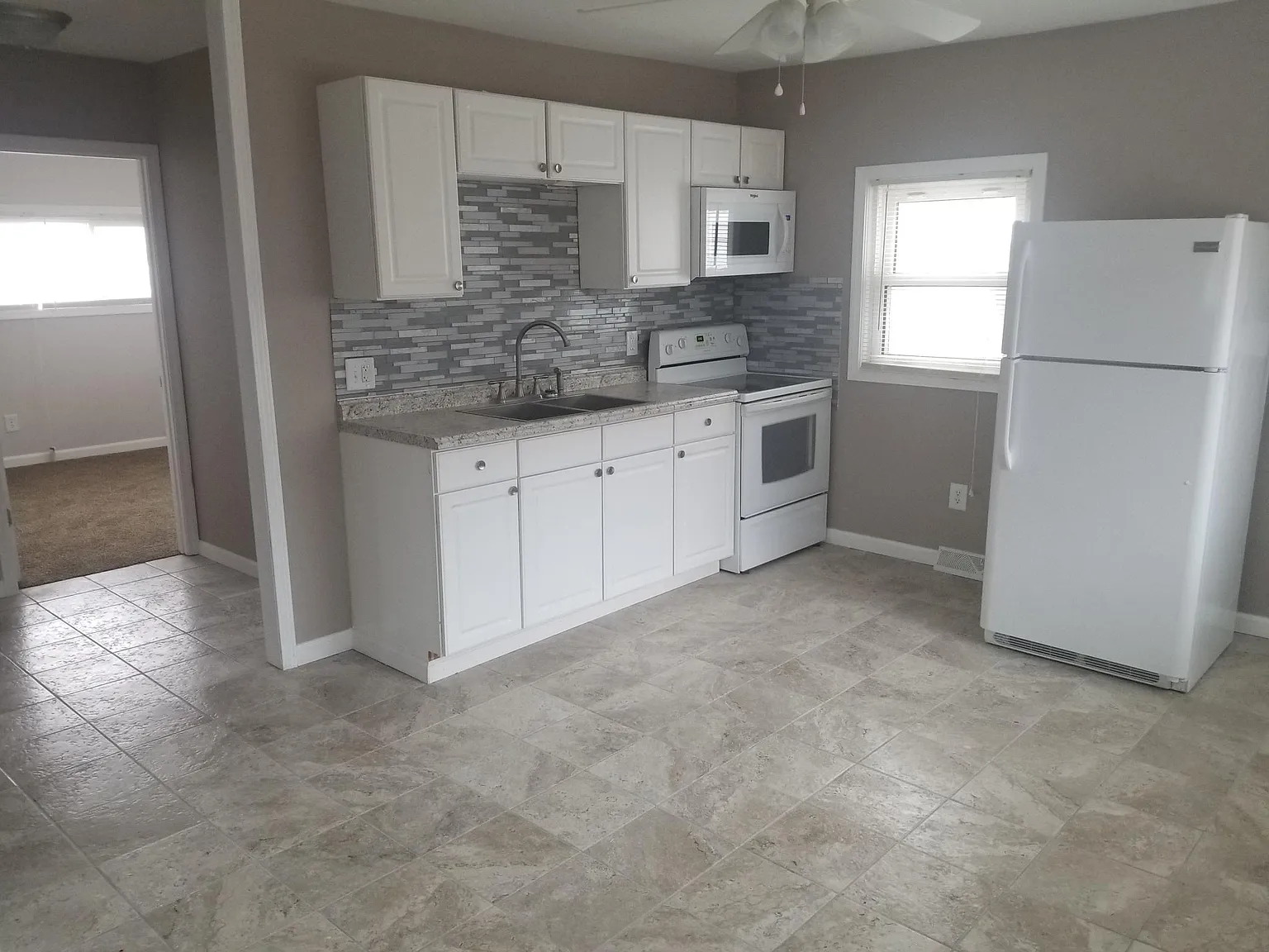 137 Harnett Ave photo 1