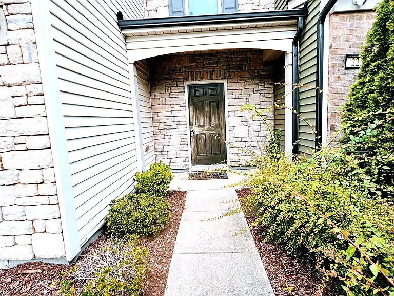 221 Olivet Loop #1 — Photo 3