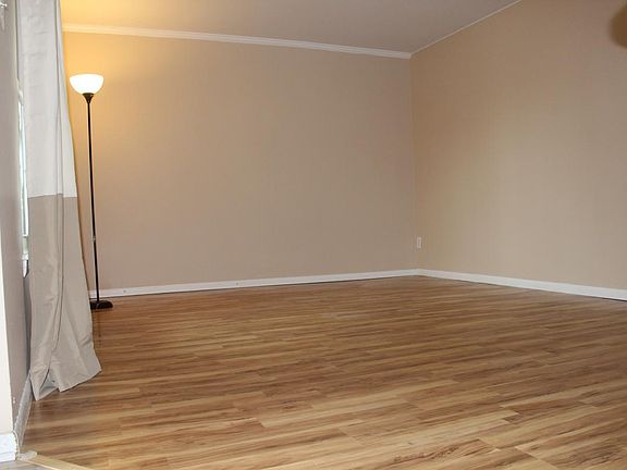 5th image of 800 Lake Edward Dr