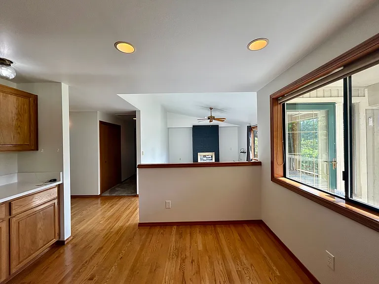 12371 Rainier Dr — Photo 8