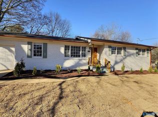 3406 Oakmont Ave NW, Huntsville, AL 35810