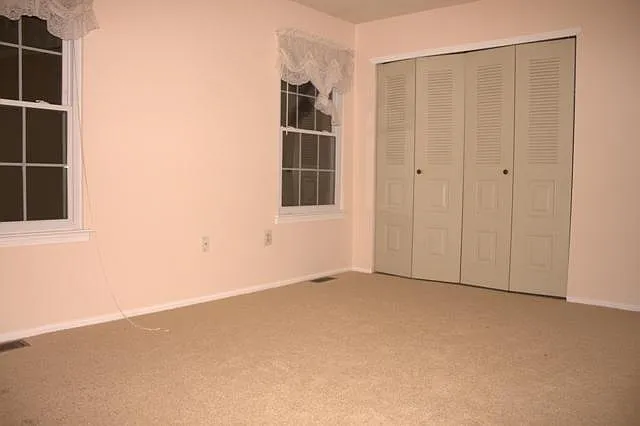 177 Irving Pl — Photo 8
