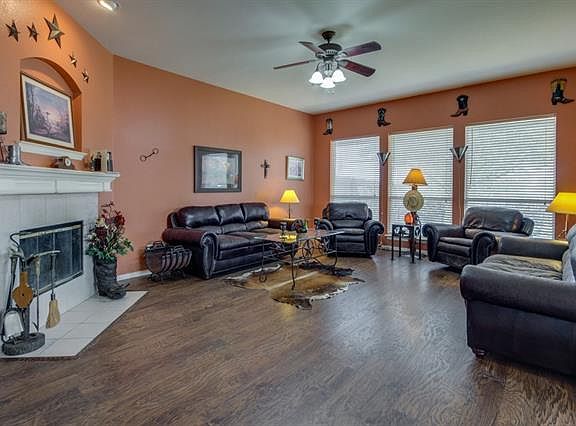 2nd image of 2480 Daybreak Dr