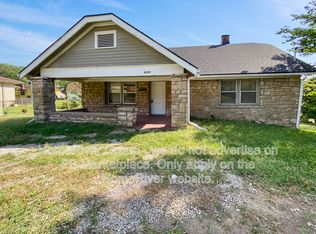 8301 E 55th St, Kansas City, MO 64129