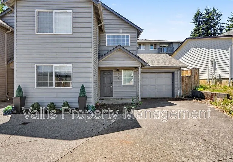 5262 Springcrest Dr S — Photo 2