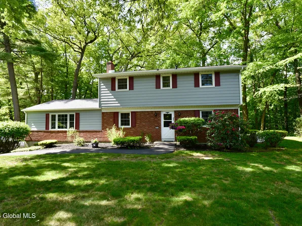 21 Glenwood Drive, Ballston Lake, NY 12019