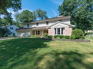 6412 Applewood St, Portage, MI 49024
