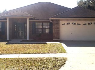 7394 Hawks Cliff Dr W, Jacksonville, FL 32222