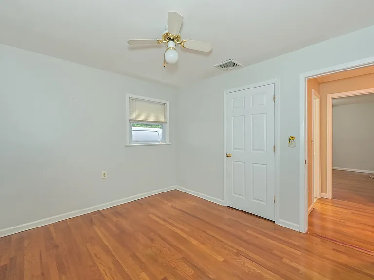135 Elmwood Ave — Photo 16