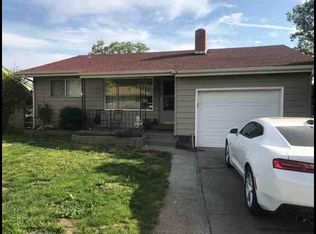 407 W 15th St, The Dalles, OR