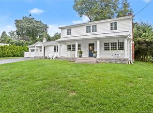 192 Quaker Ln, Fairfield, CT 06824