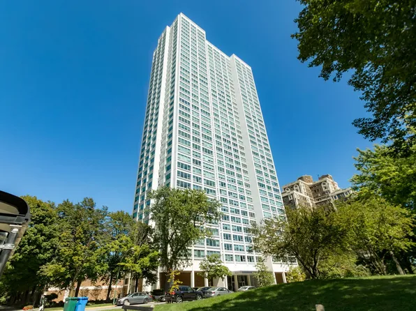1700 E 56th St APT 407, Chicago, IL 60637