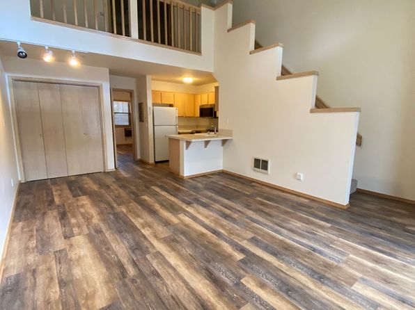 105 Country Club Rd Unit 12