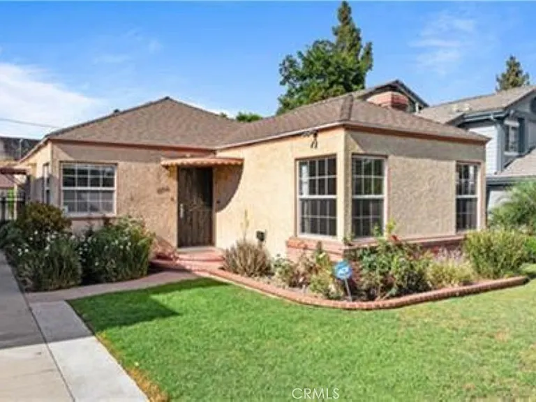 15235 La Maida St — Photo 7