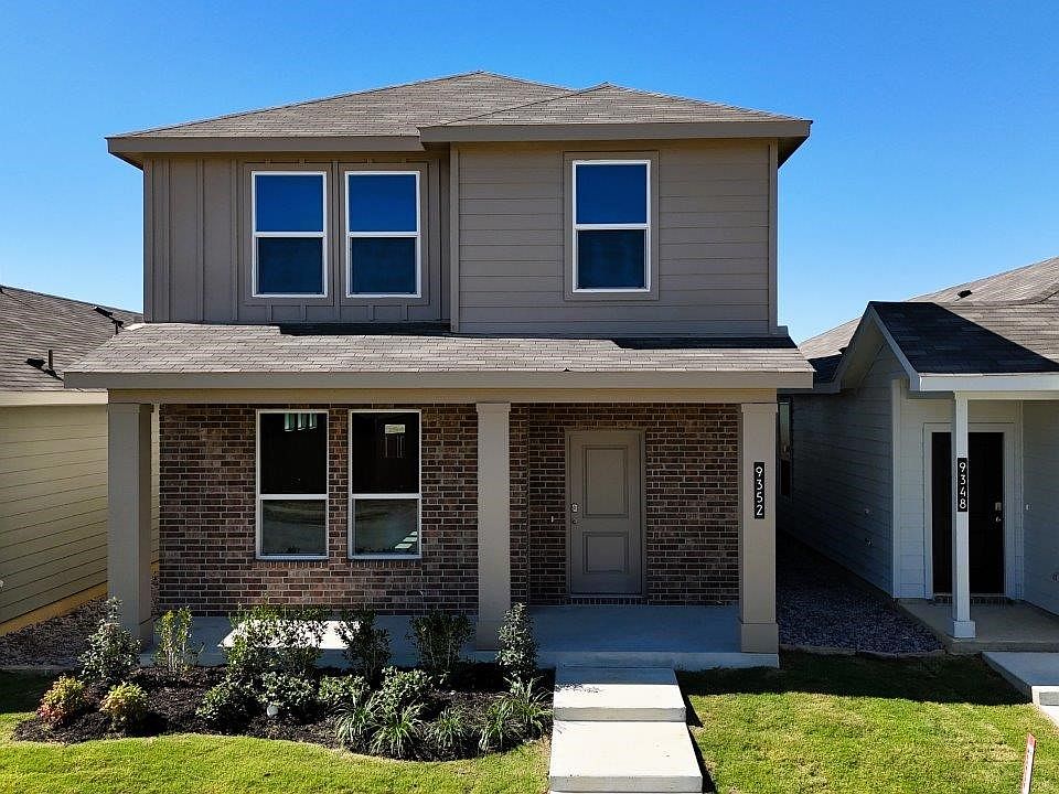 1st image of 9352 Pear Butte Dr