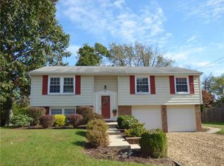 641 Blue Ridge Rd, Pittsburgh, PA 15239