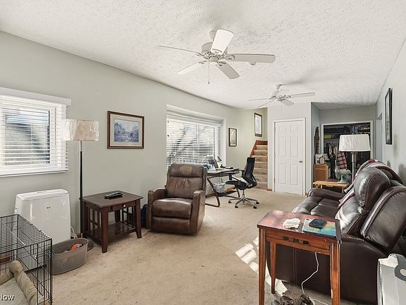 4th image of 661 Mill Rd