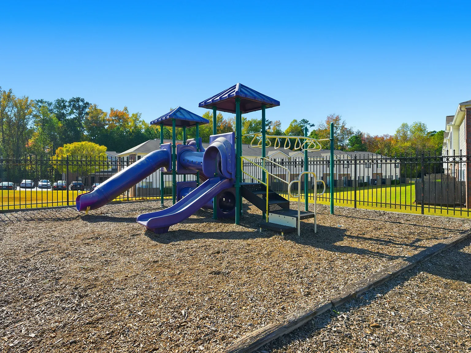 Battle Creek Village Townhomes — Photo 2