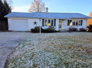 29 Lawndale Ave, Ripon, WI 54971
