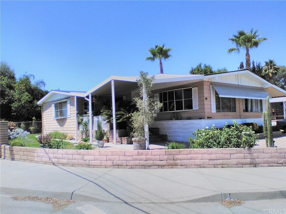 1st image of 31785 Via Valdez St