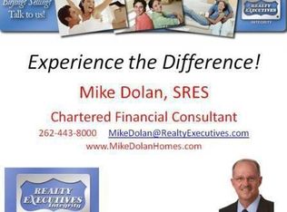 3624 N Morgan Rd, Oconomowoc, WI 53066