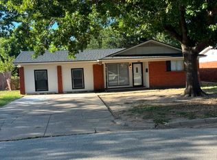 4809 Melinda Dr, Forest Hill, TX 76119