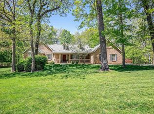 17521 Radcliffe Place Dr, Eureka, MO 63025