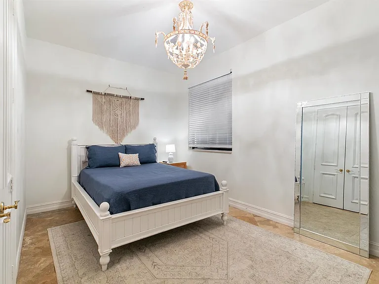 14710 Palm Beach Point Blvd — Photo 44