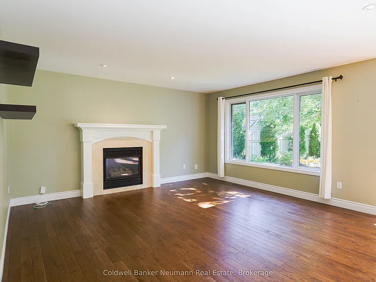 44 Tanager Dr #UPPER — Photo 3