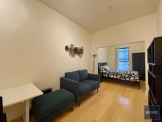 Rented by Bond New York