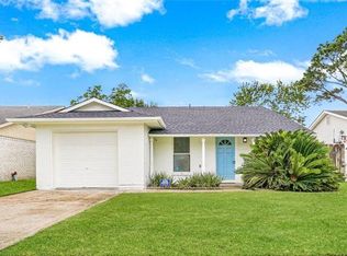 5221 Eden Roc Dr, Marrero, LA 70072