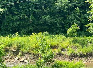 Dobson Dr, Vest, KY 41772