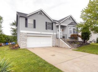 17 Jacqueline Cir, O'Fallon, MO