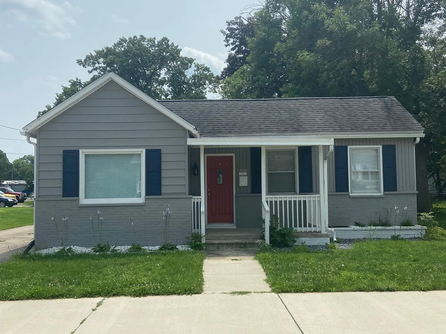 1022 E Market St — Photo 1