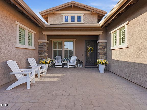 3rd image of 7580 W ARTEMISA Avenue