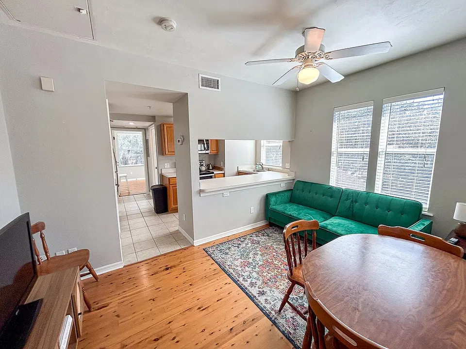 1220 SW 1st Ave #301