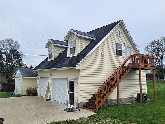 4th image of 1726 Clairmont Ave
