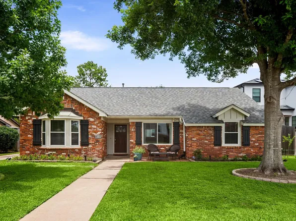 5150 Grape St, Houston, TX 77096