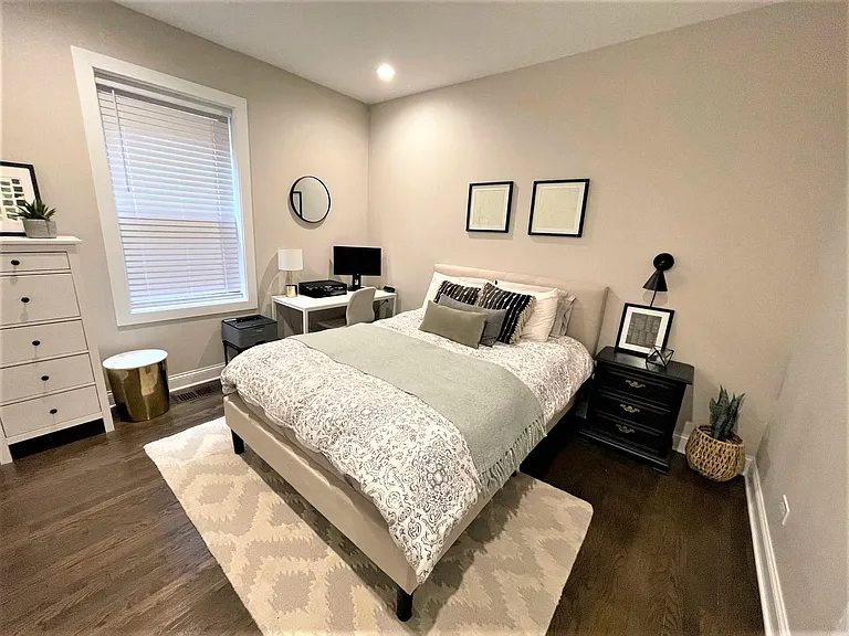 Bedroom #1