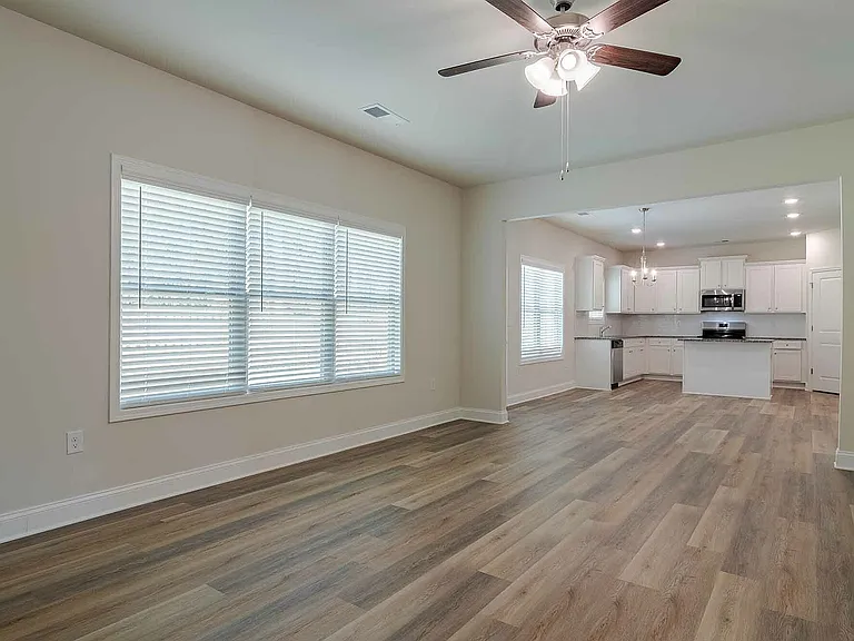 Summerwell Cedarcrest — Photo 85