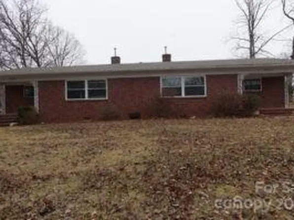 2324 & 2328 5th Ave SW, Hickory, NC 28602